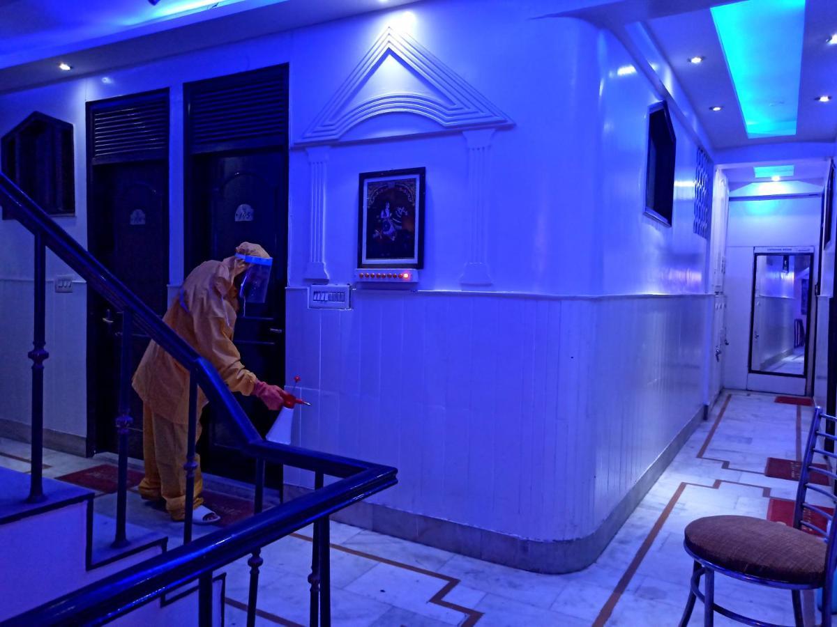 Hotel Peace Point - 1 Min Walking Distance From Station Nuova Delhi Esterno foto