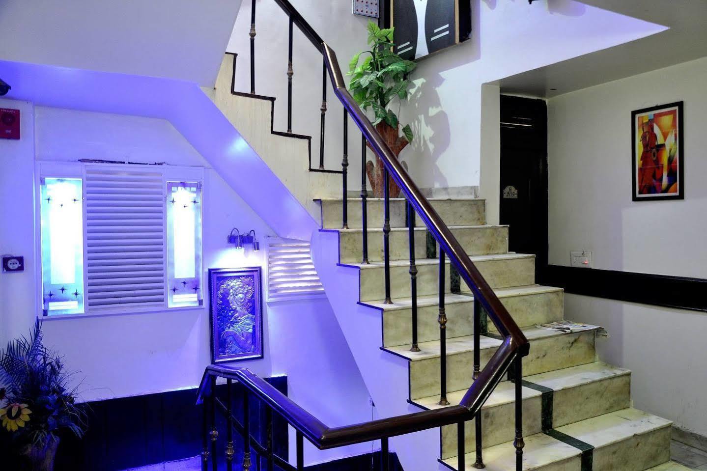 Hotel Peace Point - 1 Min Walking Distance From Station Nuova Delhi Esterno foto