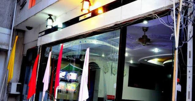 Hotel Peace Point - 1 Min Walking Distance From Station Nuova Delhi Esterno foto